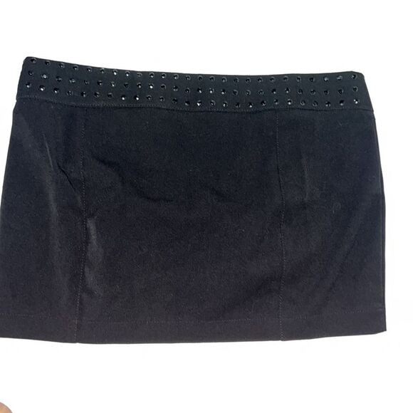 Size 4 TRF Black mini skirt w/ black rhinestone detail Zara - Picture 1 of 12